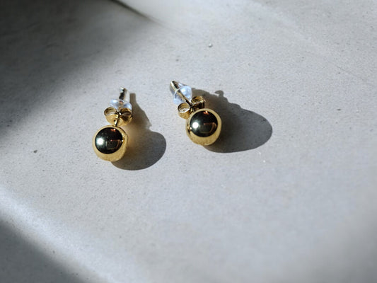 ROUND BALL STUD EARRINGS