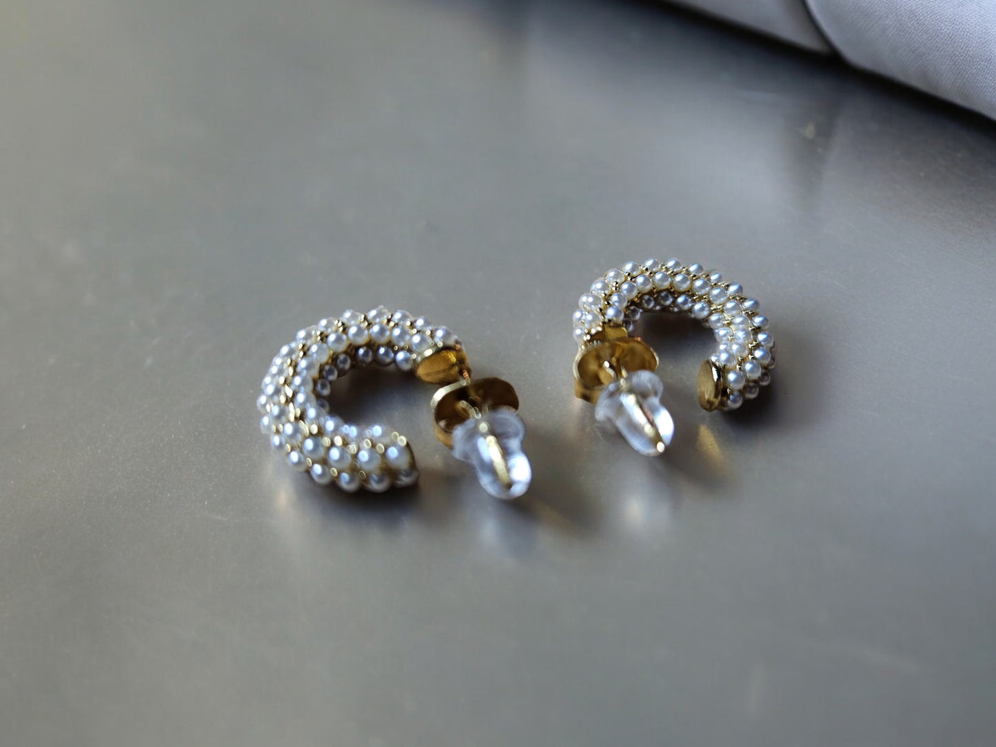 C SHAPE DAINTY PEARL EARRINGS