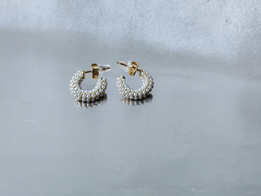 C SHAPE DAINTY PEARL EARRINGS