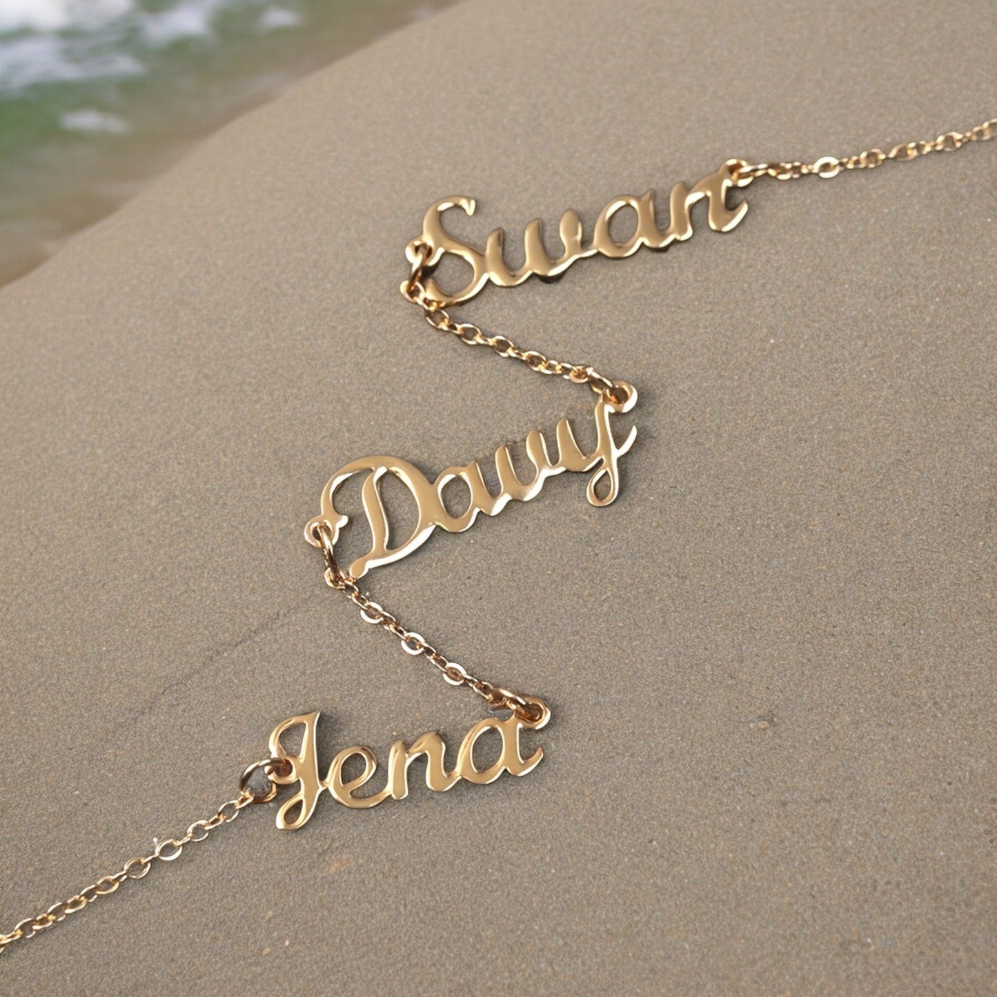 3 NAME NECKLACE