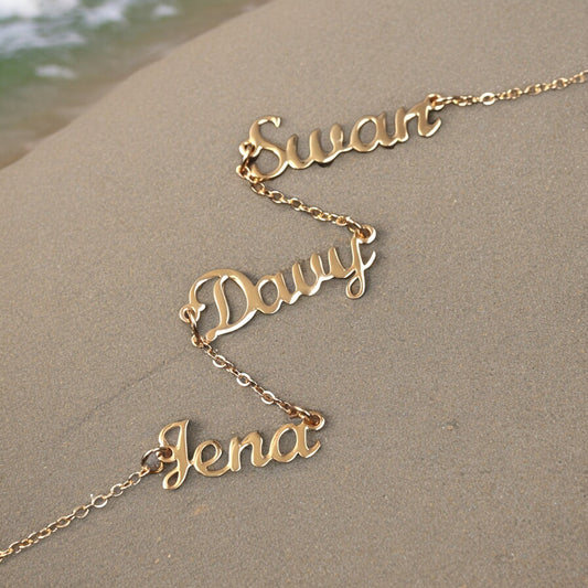 3 NAME NECKLACE