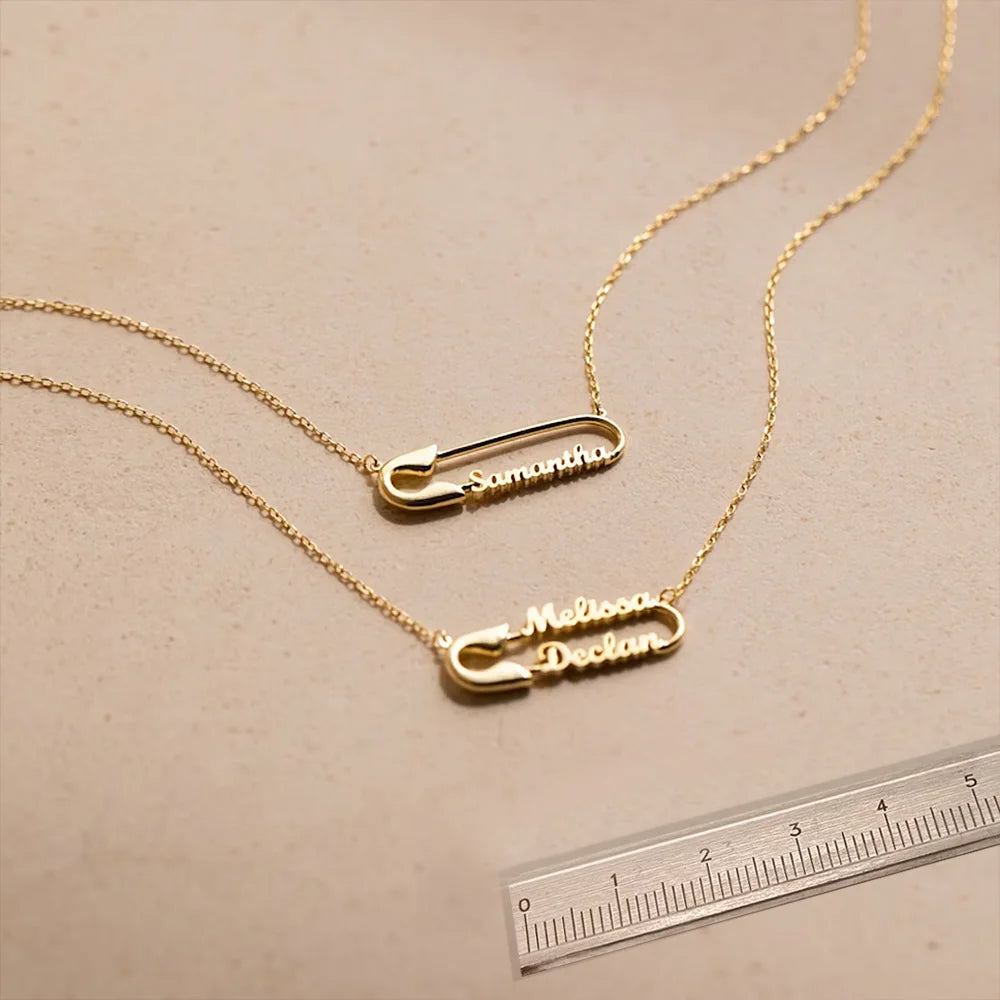 PAPER CLIP PENDANT NECKLACE