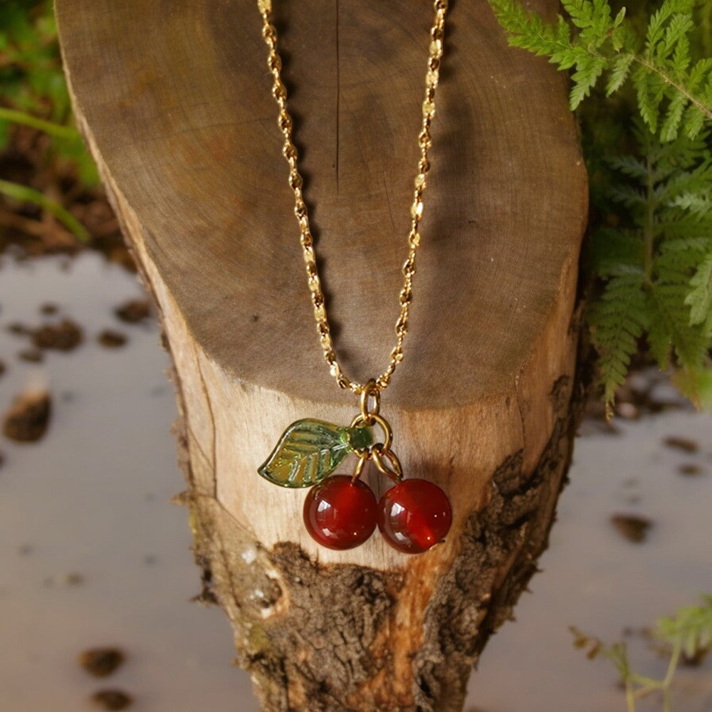 CHERRY NECKLESS